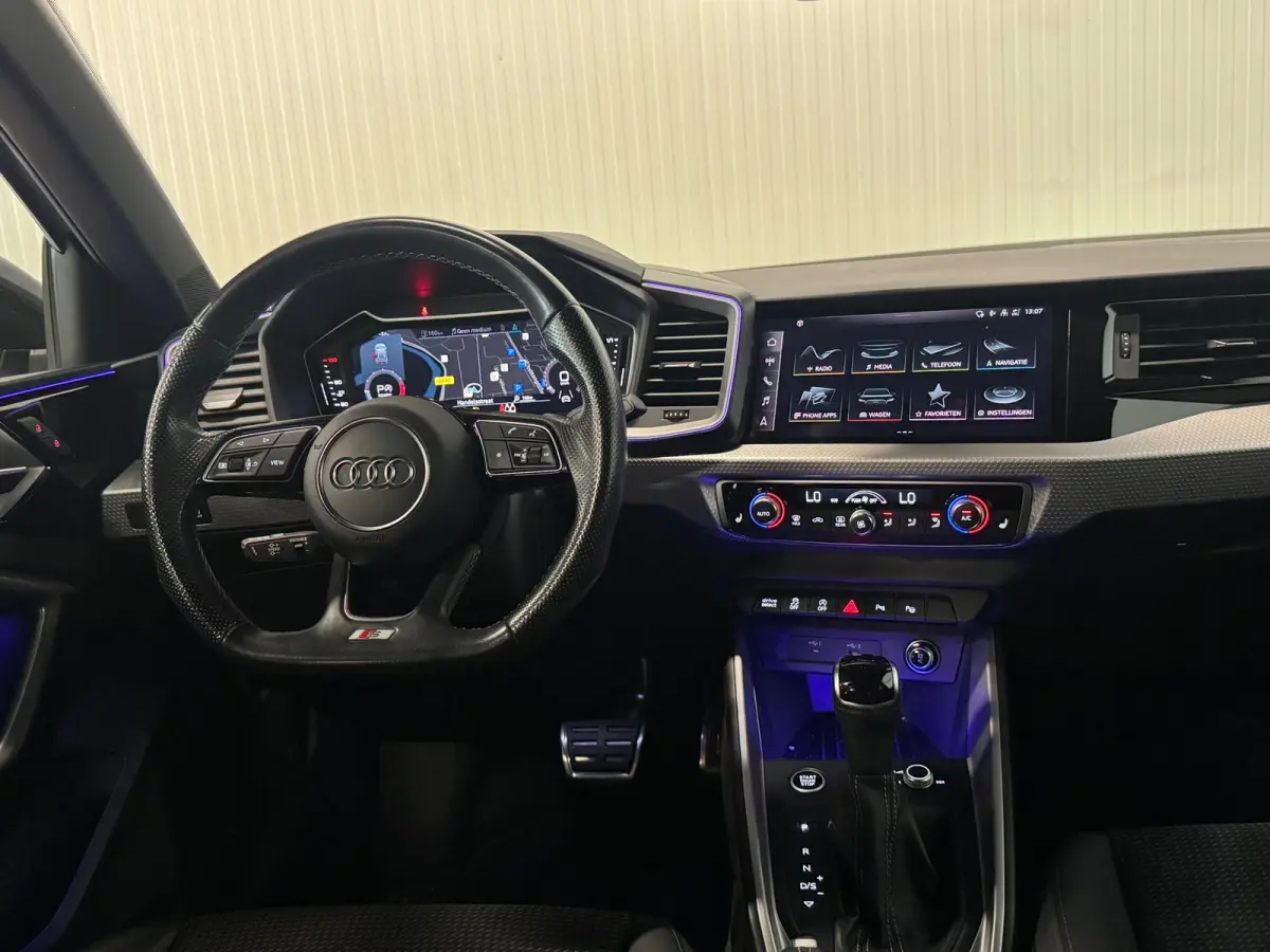 Citycarver 35 TFSI epic | BLACK OPTIC | B&O | NARDO GREY | CAMERA | AMBIANCE