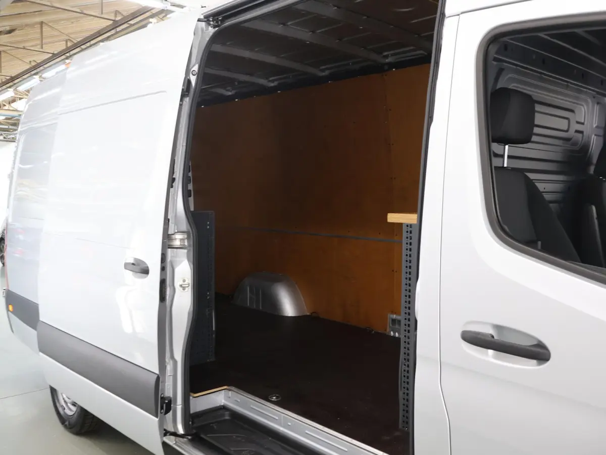 315 CDI | AUT. | L3 H2 | 2-ZITS | ZWAAIBALK | TREKHAAK | NAVIGATIE | PARKEERCAMERA | CRUISE CONTROL | CERTIFIED