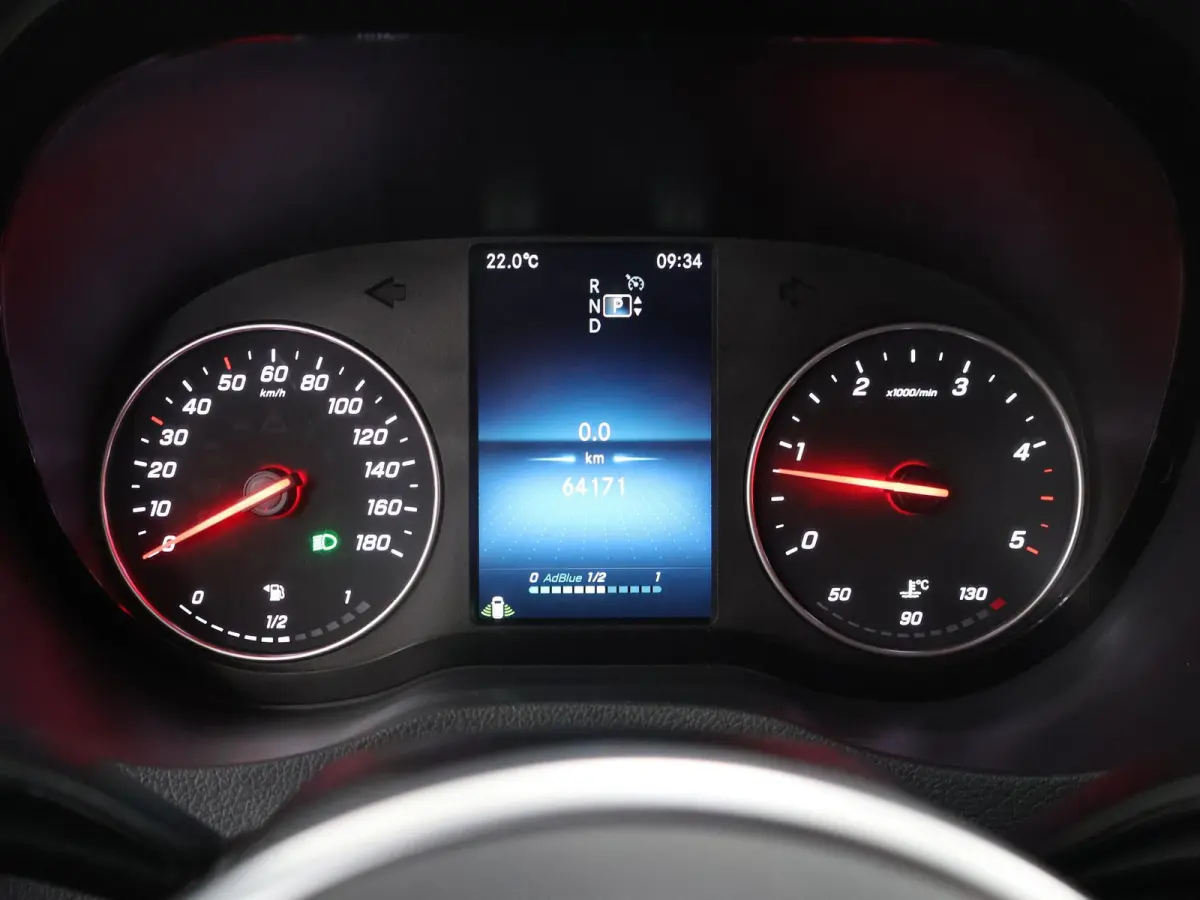 315 CDI | AUT. | L3 H2 | 2-ZITS | ZWAAIBALK | TREKHAAK | NAVIGATIE | PARKEERCAMERA | CRUISE CONTROL | CERTIFIED