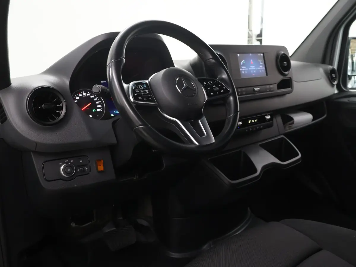 315 CDI | AUT. | L3 H2 | 2-ZITS | ZWAAIBALK | TREKHAAK | NAVIGATIE | PARKEERCAMERA | CRUISE CONTROL | CERTIFIED