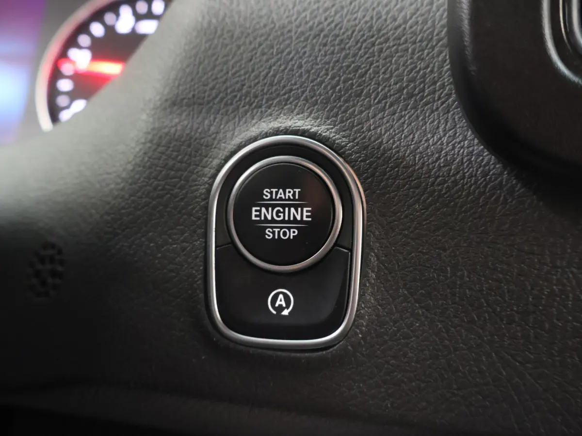 315 CDI | AUT. | L3 H2 | 2-ZITS | ZWAAIBALK | TREKHAAK | NAVIGATIE | PARKEERCAMERA | CRUISE CONTROL | CERTIFIED