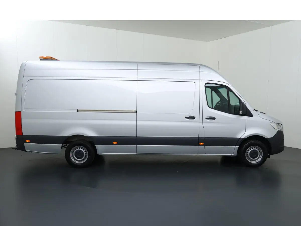 315 CDI | AUT. | L3 H2 | 2-ZITS | ZWAAIBALK | TREKHAAK | NAVIGATIE | PARKEERCAMERA | CRUISE CONTROL | CERTIFIED