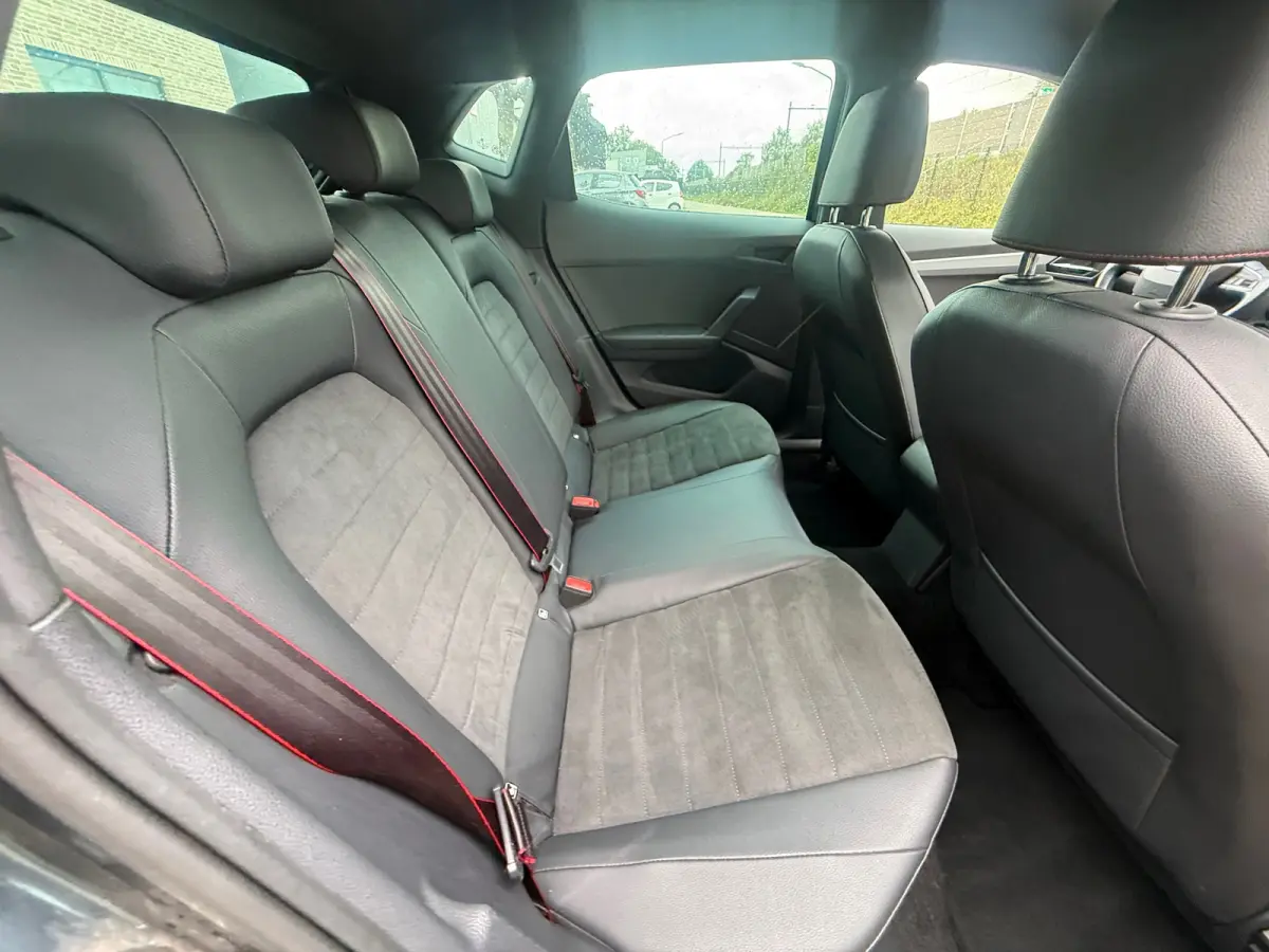 1.0 TSI FR DSG I CARPLAY I ALCANTARA I PDC I CLIMA I CRUISE I VOL!!