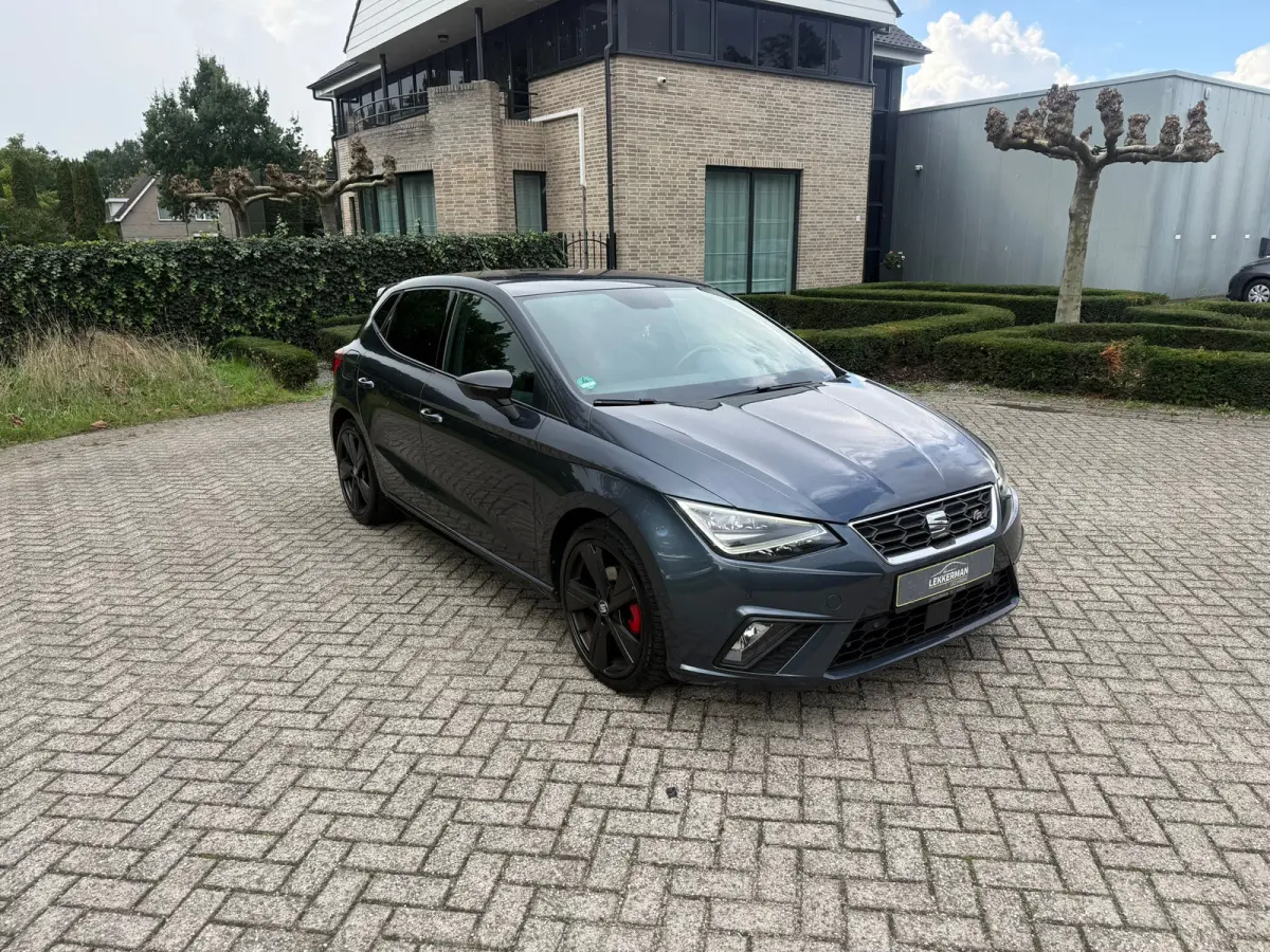 1.0 TSI FR DSG I CARPLAY I ALCANTARA I PDC I CLIMA I CRUISE I VOL!!