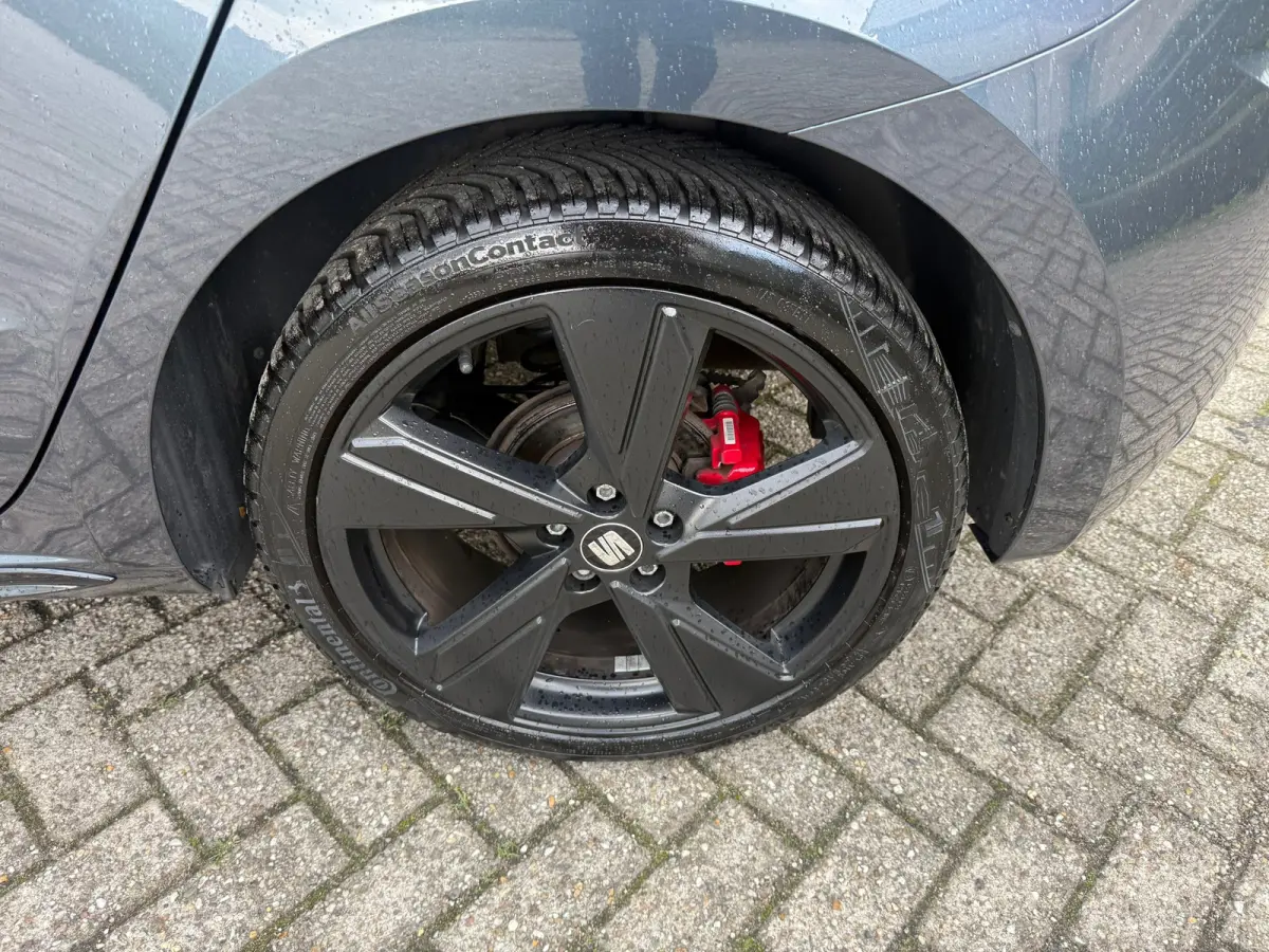 1.0 TSI FR DSG I CARPLAY I ALCANTARA I PDC I CLIMA I CRUISE I VOL!!