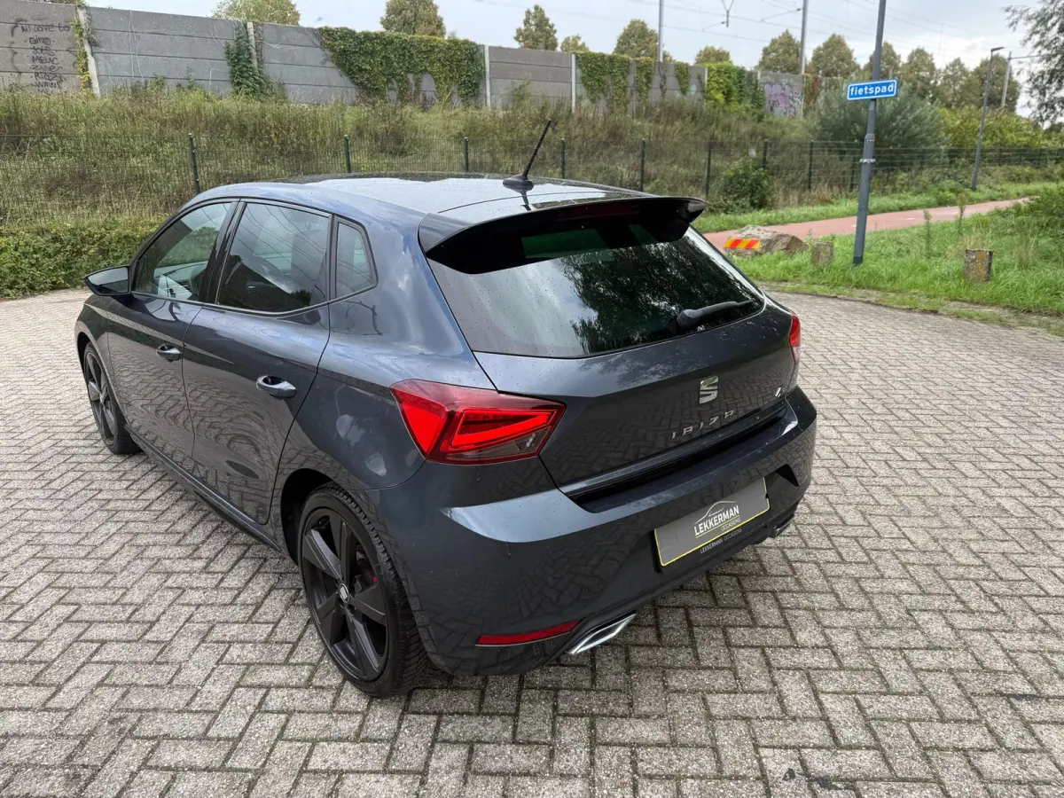1.0 TSI FR DSG I CARPLAY I ALCANTARA I PDC I CLIMA I CRUISE I VOL!!