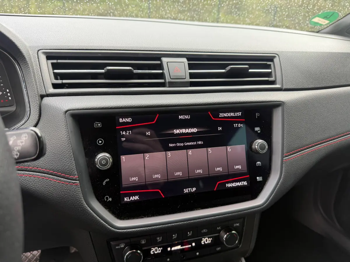 1.0 TSI FR DSG I CARPLAY I ALCANTARA I PDC I CLIMA I CRUISE I VOL!!