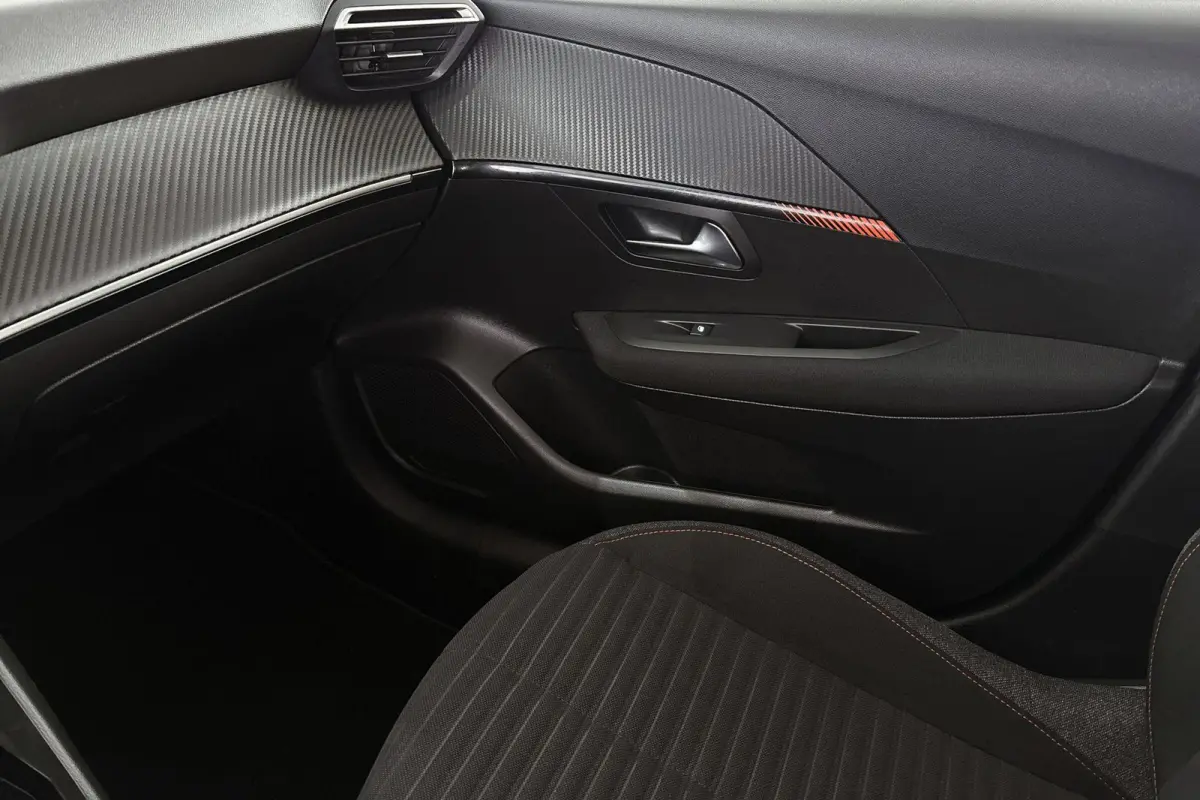 1.2 PureTech Active Navigatie Airco Apple CarPlay