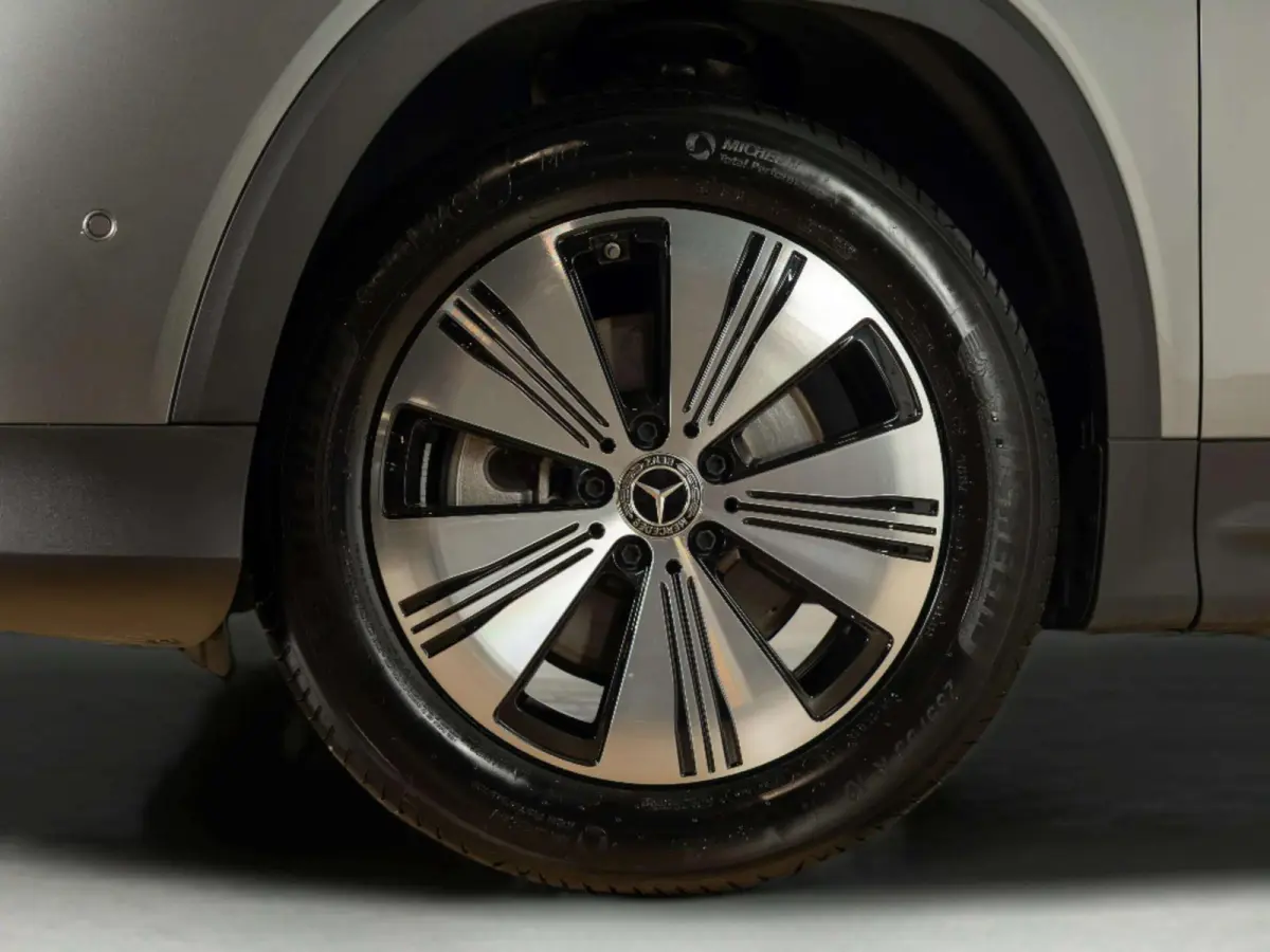 250+ Luxury Line 71 kWh