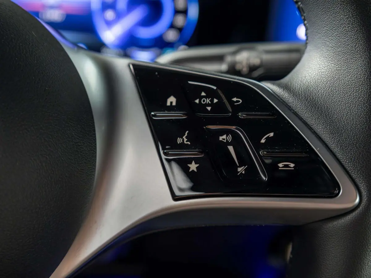 250+ Luxury Line 71 kWh
