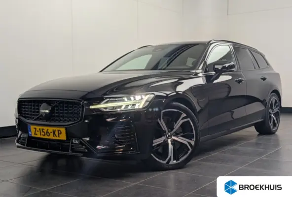 2.0 T8 Plug-in hybrid AWD Ultimate Dark | 360 Camera | 19' | HUD | Panoramadak | Stuur+Stoel(en)verwarming |