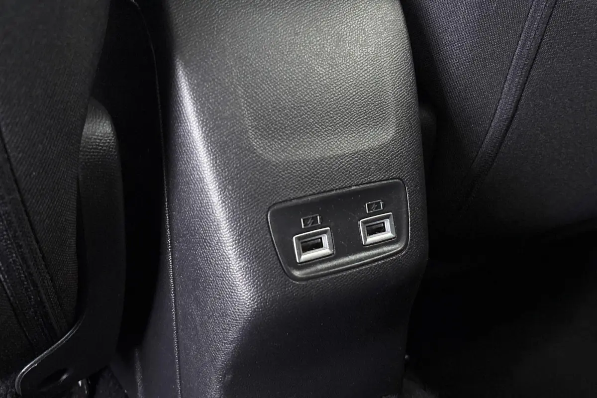 EV Active Pack 50 kWh Apple CarPlay Navigatie