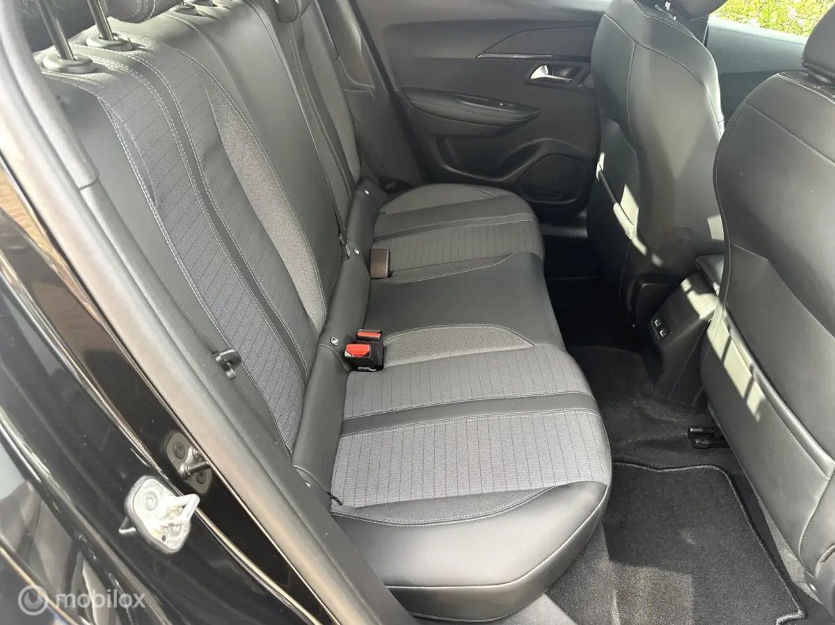 EV Allure Pack 50 kWh CARPLAY ACHTERUITRIJ CAMERA PRIVACY GLAS ACCU GARANTIE MOOIE AUTO!!
