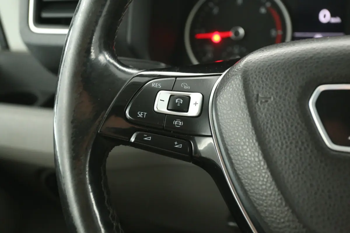 2.0 TDI 177PK L3H3 | Automaat | Dubbellucht | 3500KG Trekgew. | Airco | Cruise | Camera | Carplay | Trekhaak