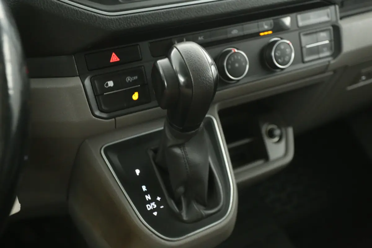 2.0 TDI 177PK L3H3 | Automaat | Dubbellucht | 3500KG Trekgew. | Airco | Cruise | Camera | Carplay | Trekhaak
