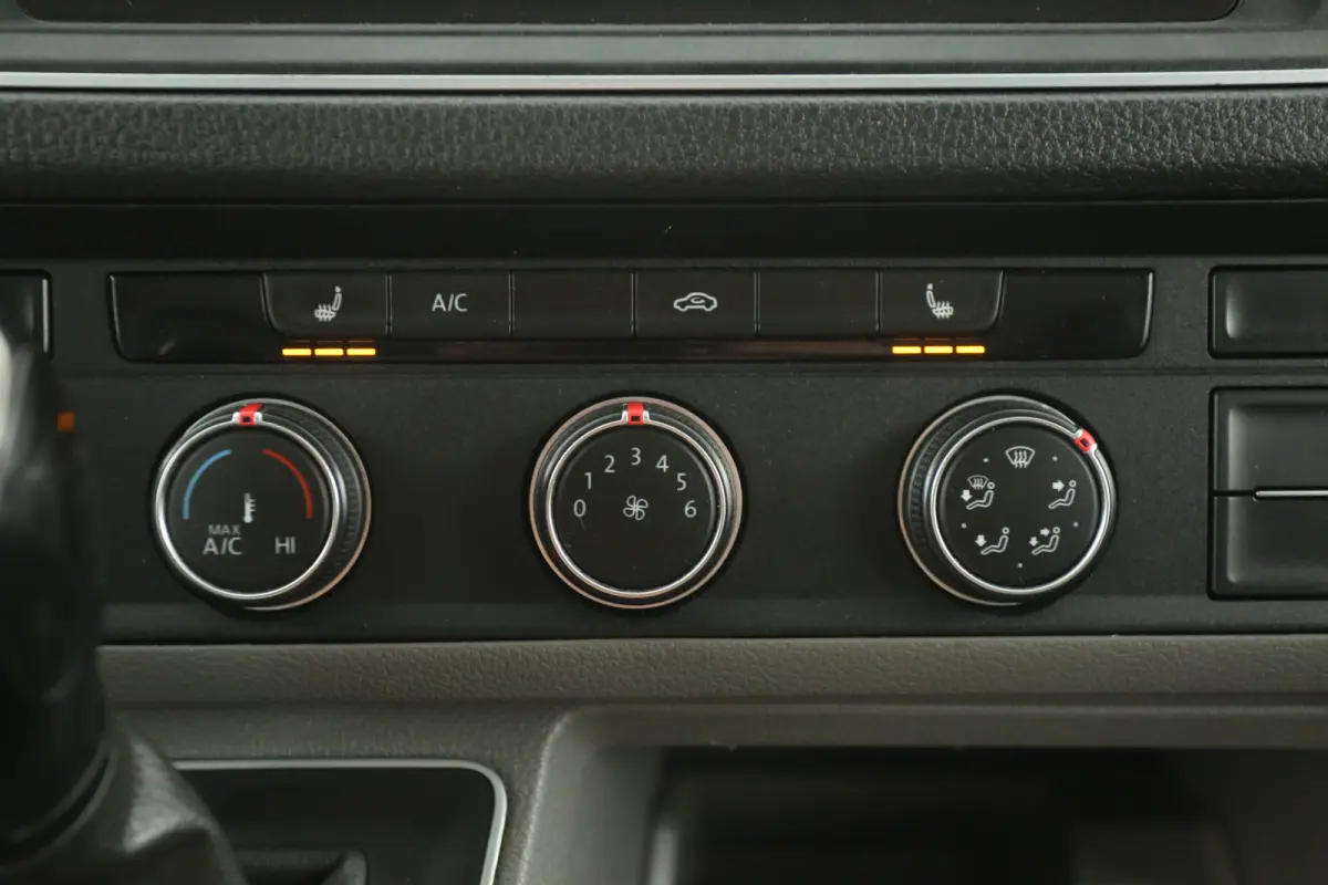 2.0 TDI 177PK L3H3 | Automaat | Dubbellucht | 3500KG Trekgew. | Airco | Cruise | Camera | Carplay | Trekhaak