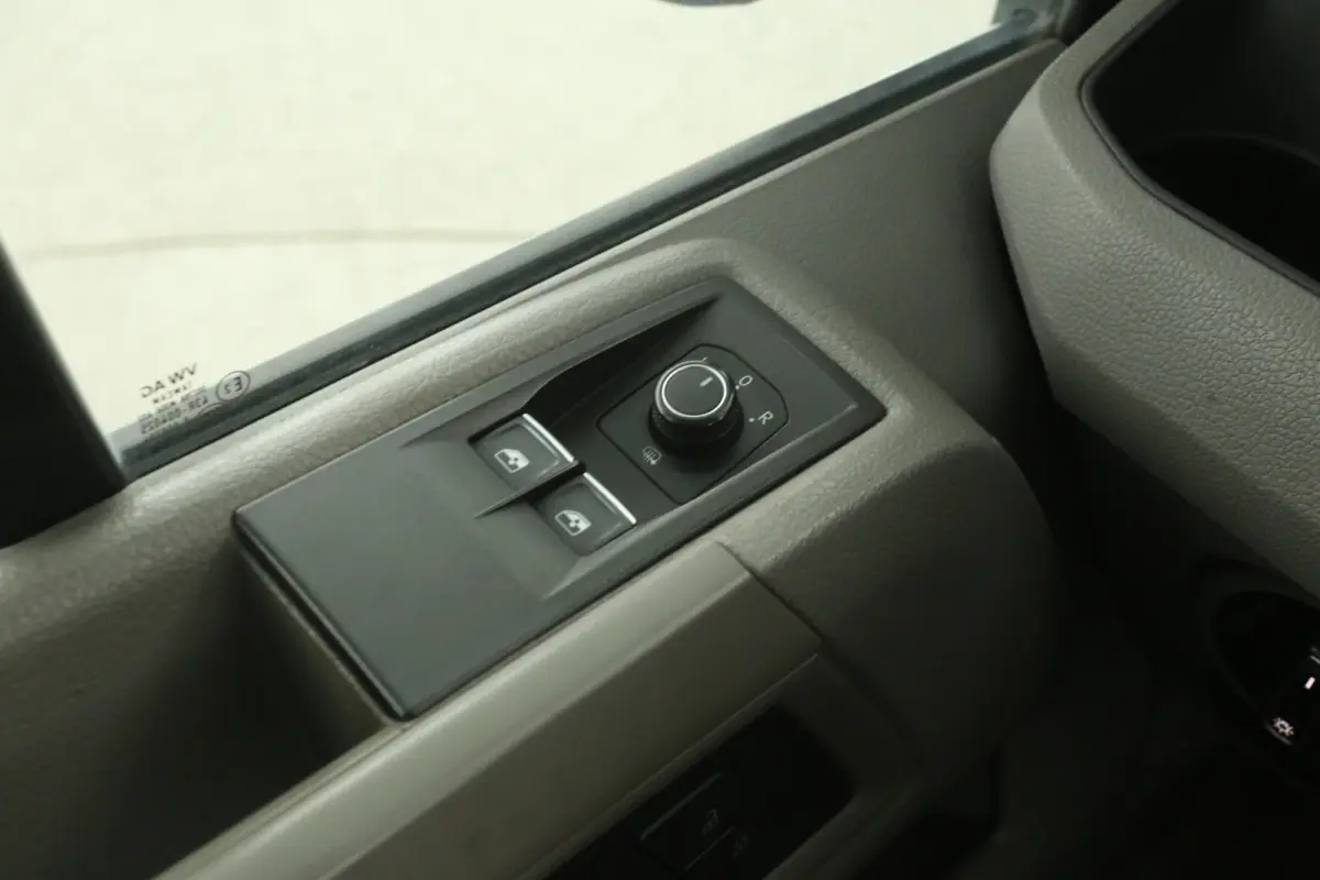 2.0 TDI 177PK L3H3 | Automaat | Dubbellucht | 3500KG Trekgew. | Airco | Cruise | Camera | Carplay | Trekhaak