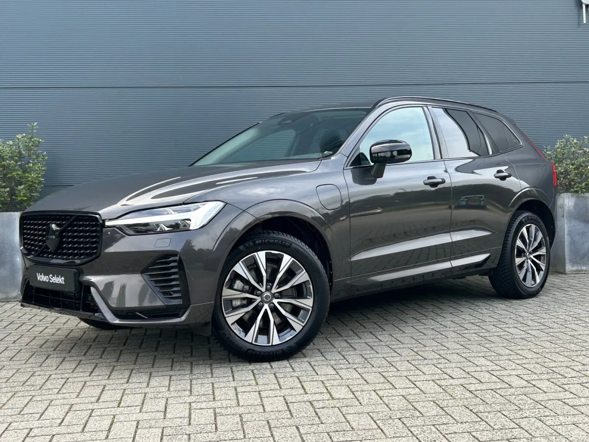 2.0 T6 Long Range AWD Plus Dark | Trekhaak | SOH 97% | Pano | Pilot Assist | BLIS | Stoel & stuurverwarming |