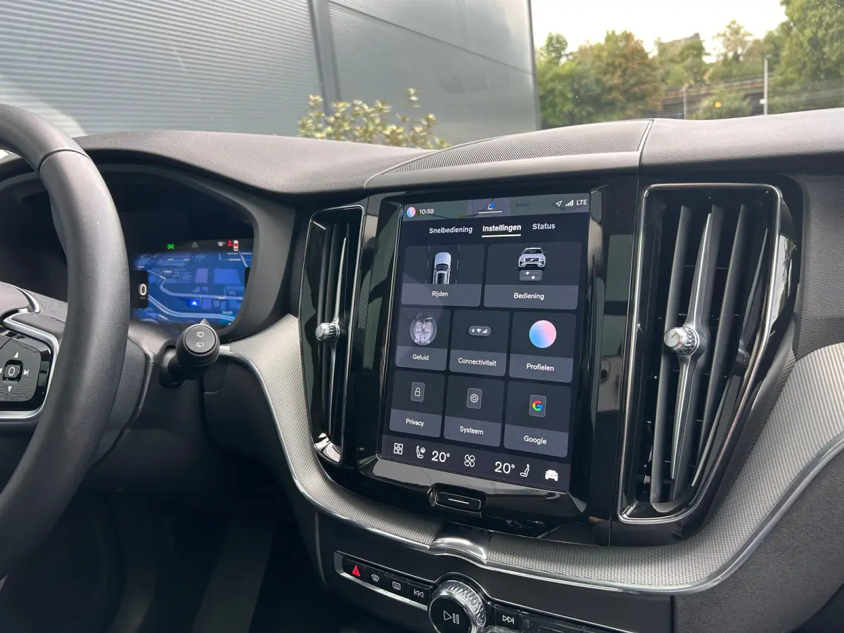 2.0 T6 Long Range AWD Plus Dark | Trekhaak | SOH 97% | Pano | Pilot Assist | BLIS | Stoel & stuurverwarming |