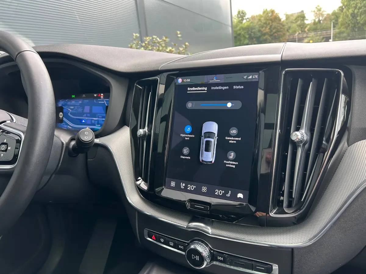 2.0 T6 Long Range AWD Plus Dark | Trekhaak | SOH 97% | Pano | Pilot Assist | BLIS | Stoel & stuurverwarming |