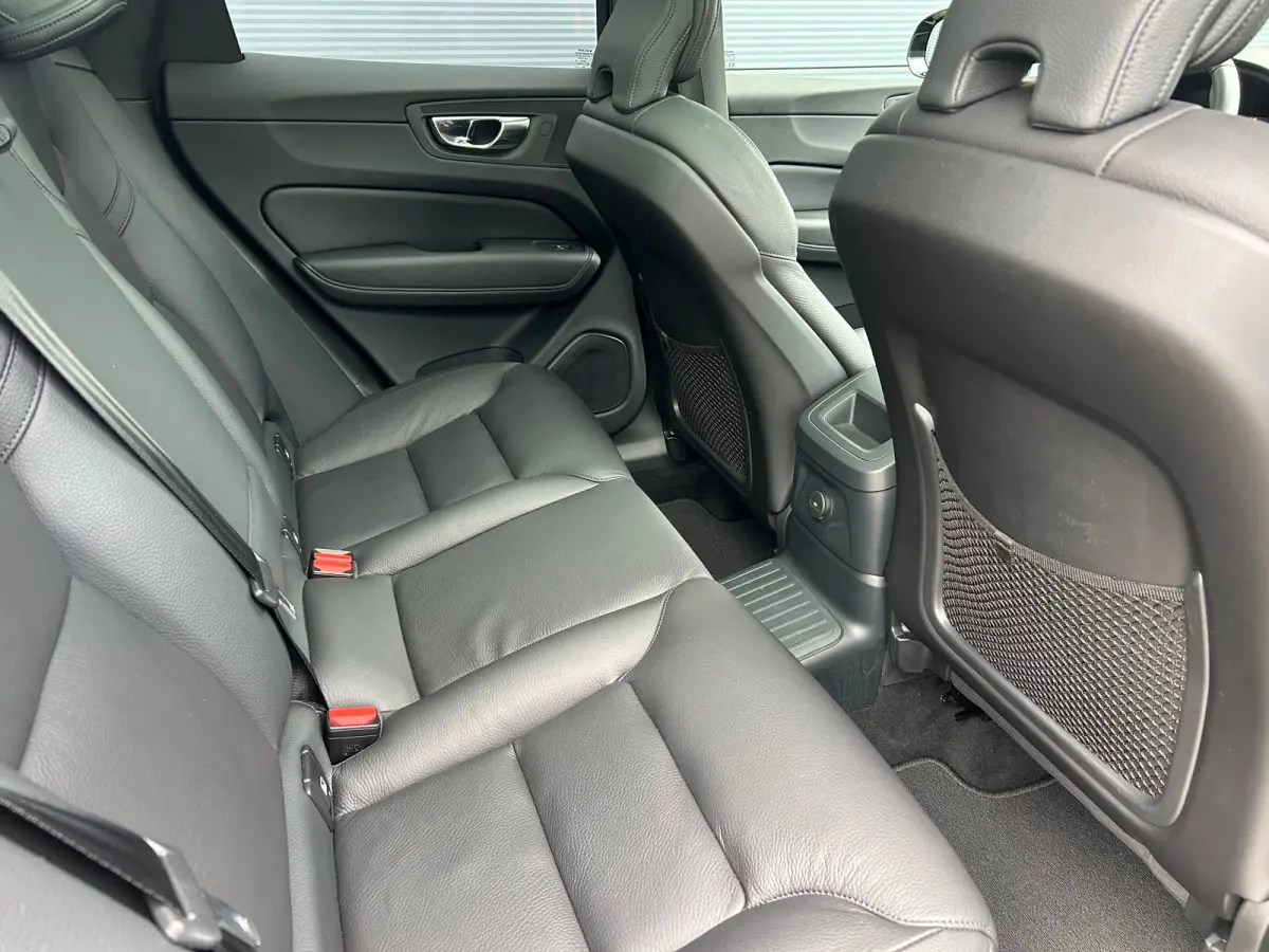2.0 T6 Long Range AWD Plus Dark | Trekhaak | SOH 97% | Pano | Pilot Assist | BLIS | Stoel & stuurverwarming |