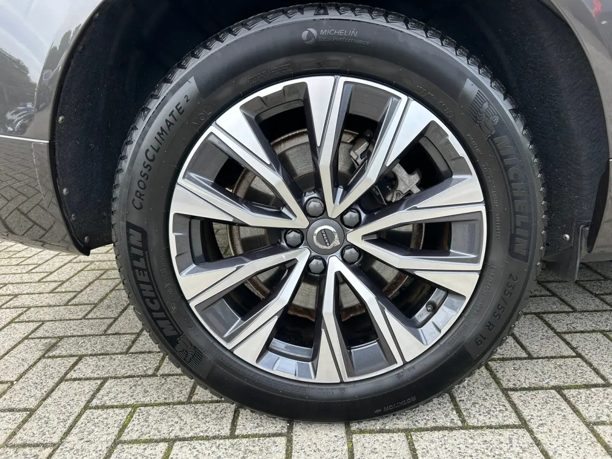2.0 T6 Long Range AWD Plus Dark | Trekhaak | SOH 97% | Pano | Pilot Assist | BLIS | Stoel & stuurverwarming |