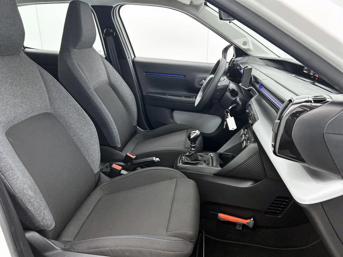 You 1.2 Turbo 100pk | Lage kilometerstand | Airco | Cruise Control | Parkeersensoren | Bluetooth | Automatisch dimlicht | Led koplampen | Multifunctioneel stuurwiel |