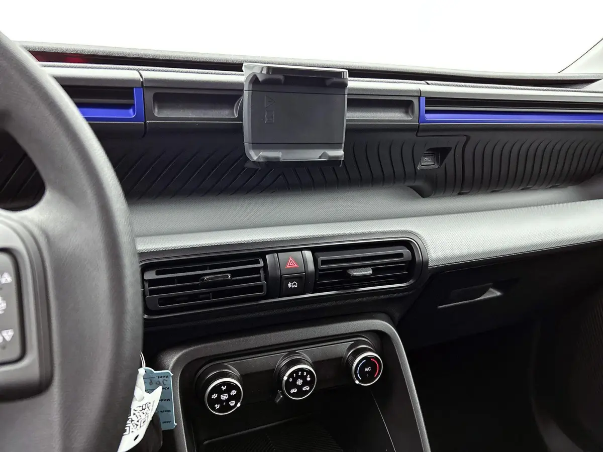 You 1.2 Turbo 100pk | Lage kilometerstand | Airco | Cruise Control | Parkeersensoren | Bluetooth | Automatisch dimlicht | Led koplampen | Multifunctioneel stuurwiel |