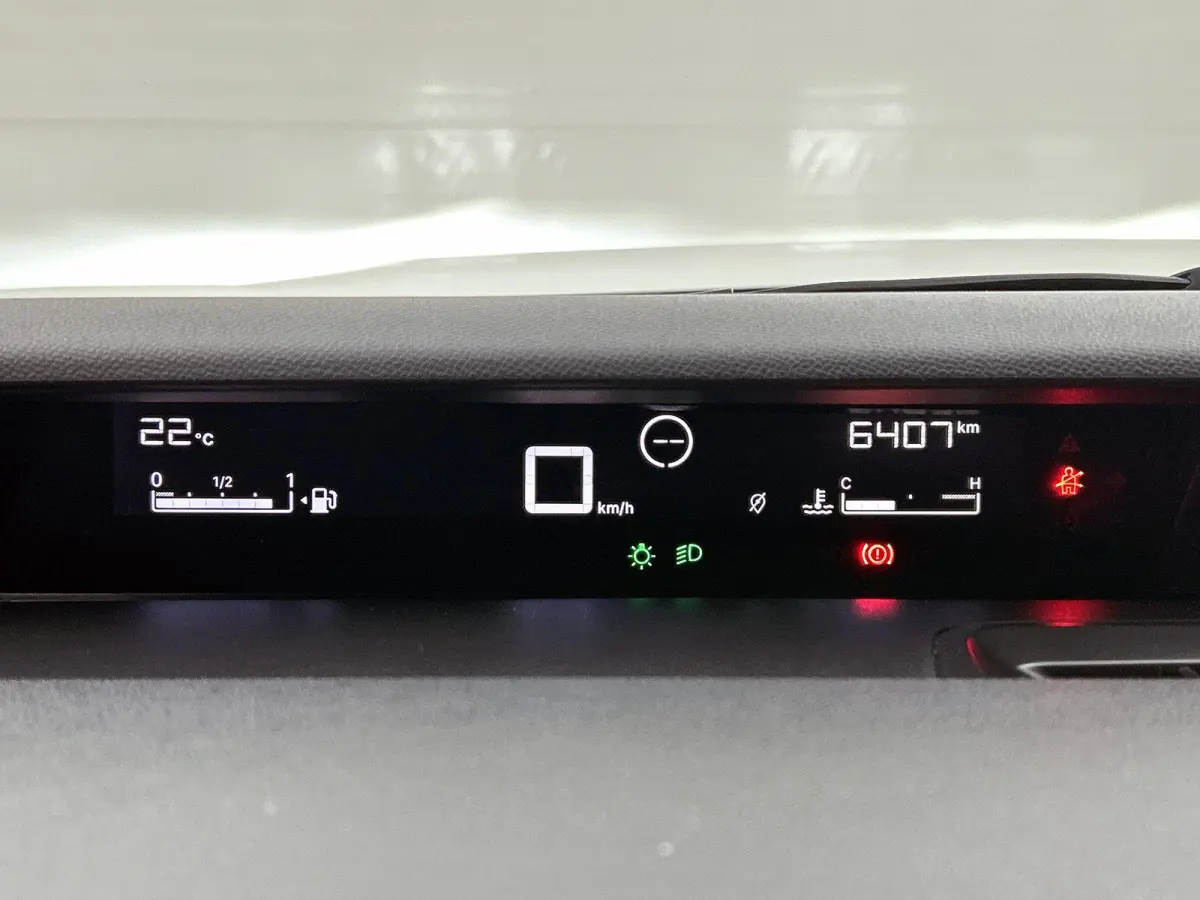 You 1.2 Turbo 100pk | Lage kilometerstand | Airco | Cruise Control | Parkeersensoren | Bluetooth | Automatisch dimlicht | Led koplampen | Multifunctioneel stuurwiel |