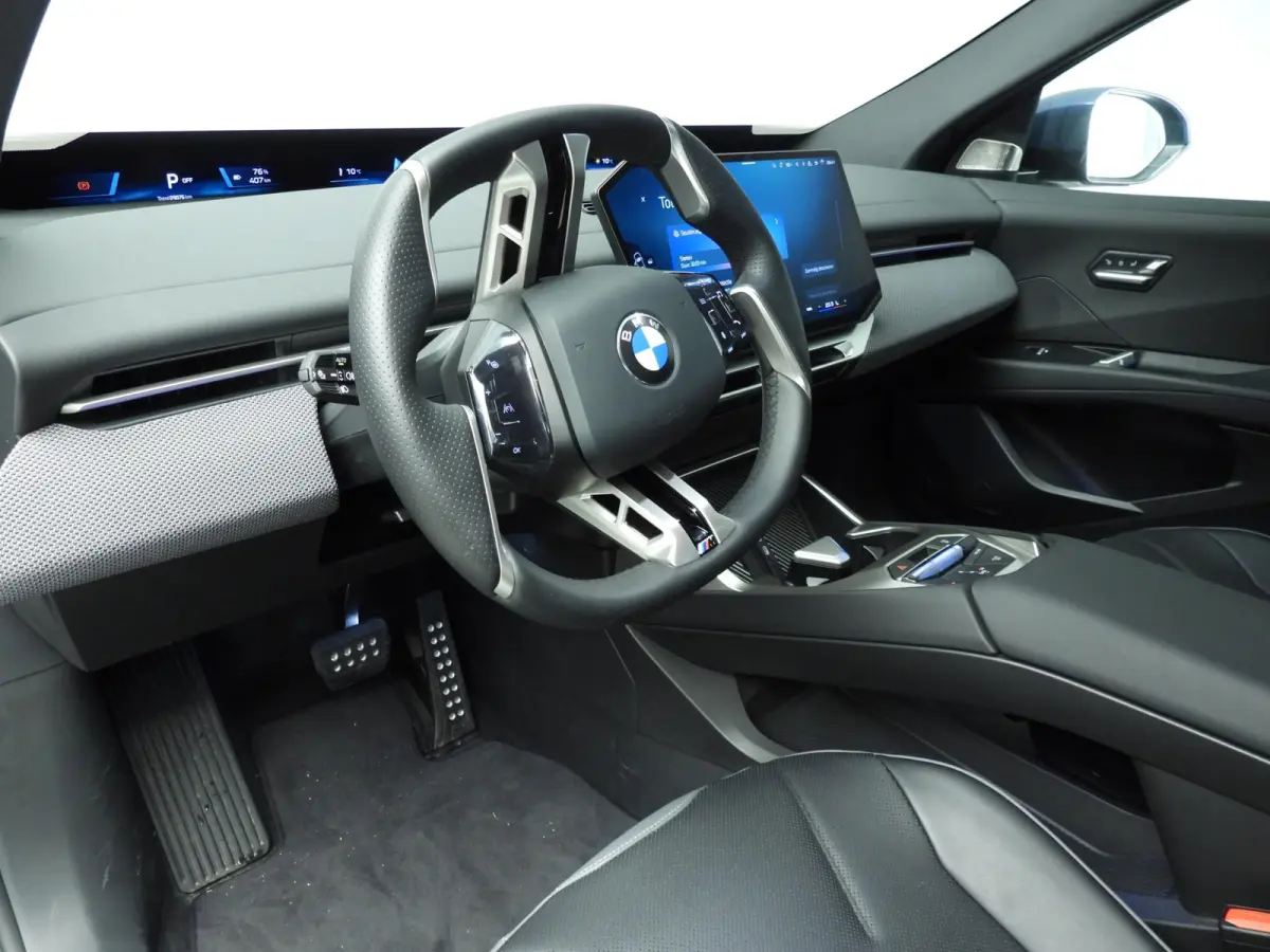 50 xDrive | M-Sportpakket | LED | HUD | Active cruise | SOH 100% | Panoramadak | Trekhaak | DAB | Harman-kardon sound | Alu 22 inch