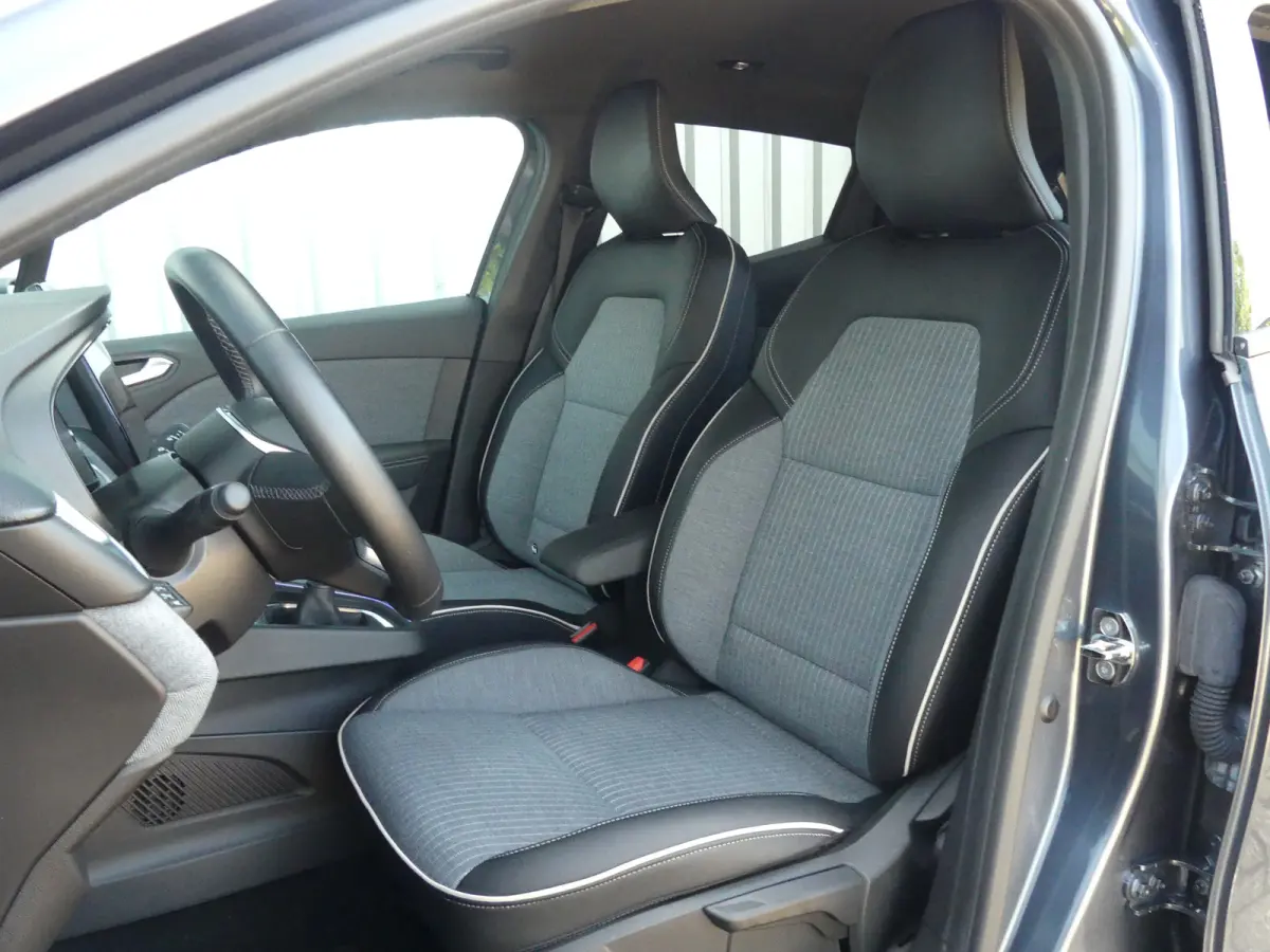 1.0 TCe Intens Lutecia | CAMERA | 360 CAMERA | PARKEERSENSOREN V+A | 17'' LMV | APPLE CARPLAY/ANDROID AUTO | NAVI | LMV 17" |