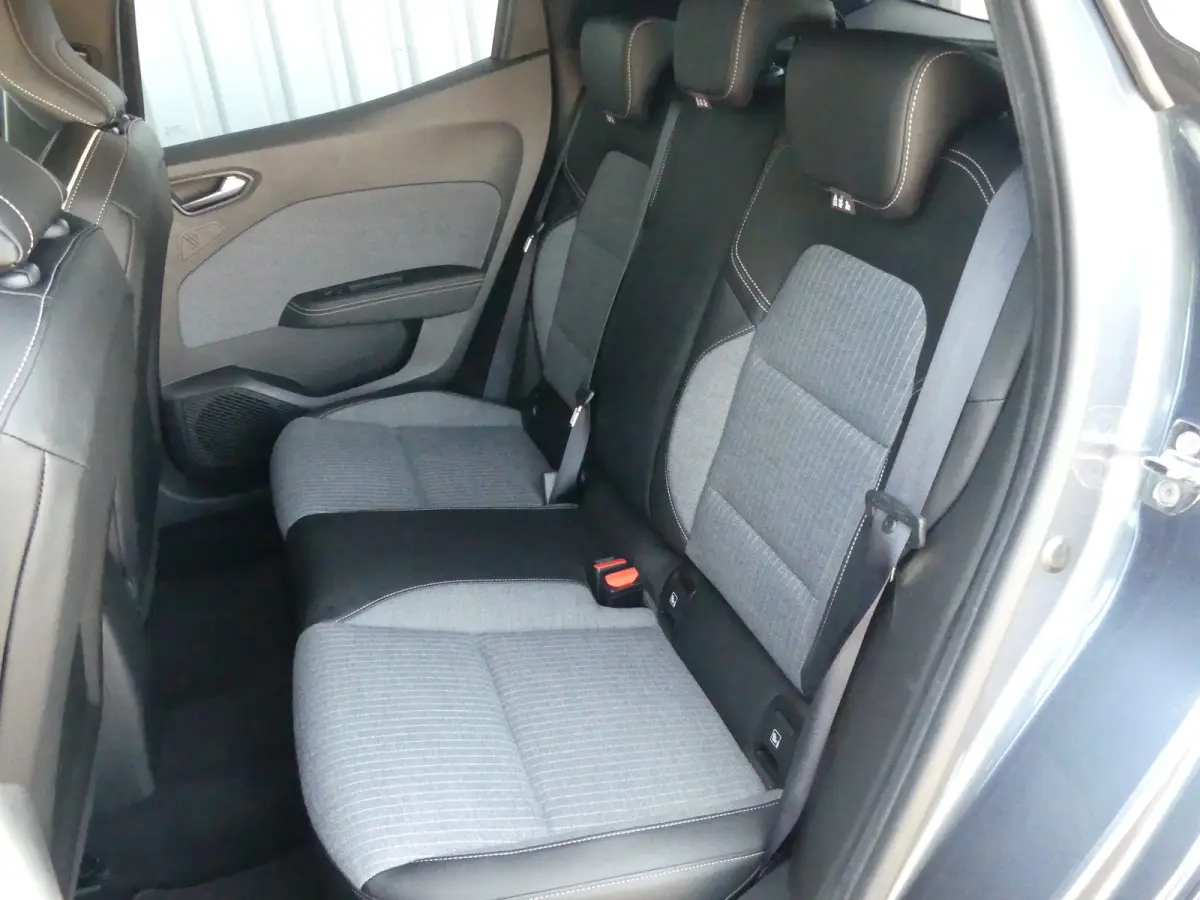1.0 TCe Intens Lutecia | CAMERA | 360 CAMERA | PARKEERSENSOREN V+A | 17'' LMV | APPLE CARPLAY/ANDROID AUTO | NAVI | LMV 17" |