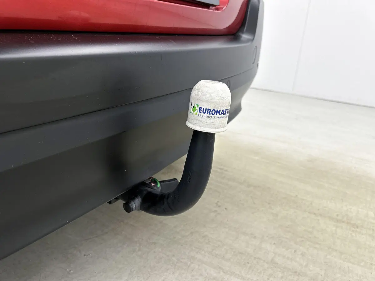 Shine 83pk | Navigatie | Achteruitrijcamera | Climate Control | Cruise Control | Parkeersensoren | Bluetooth | Apple Carplay / Android Auto | Elektrisch inklapbare spiegels | Afwijkende dakk