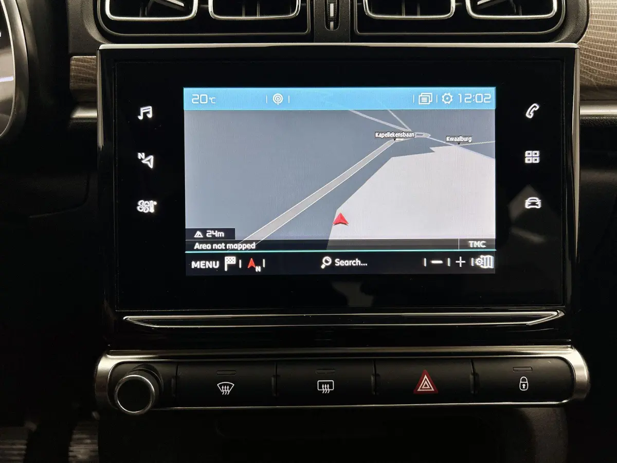 Shine 83pk | Navigatie | Achteruitrijcamera | Climate Control | Cruise Control | Parkeersensoren | Bluetooth | Apple Carplay / Android Auto | Elektrisch inklapbare spiegels | Afwijkende dakk