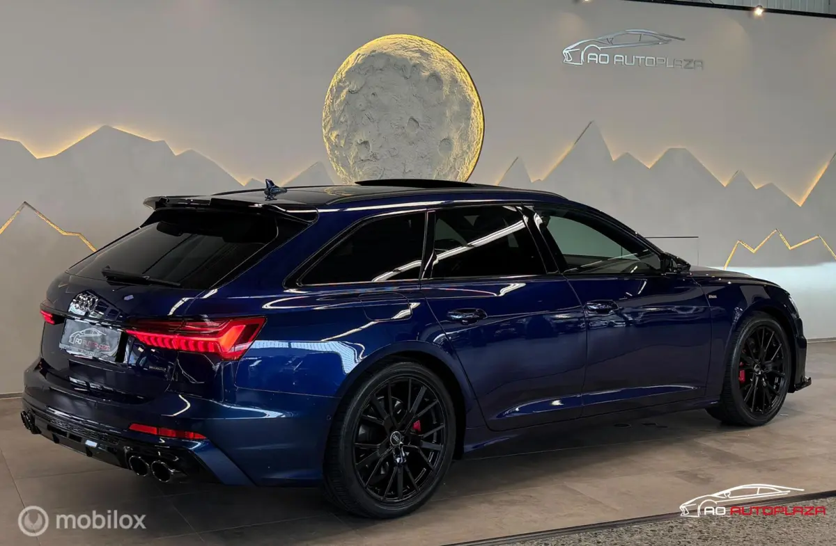 55 TFSI e quattro Competition Panorama/RS Seats/Keyless/S6 diffuser/3x S-line