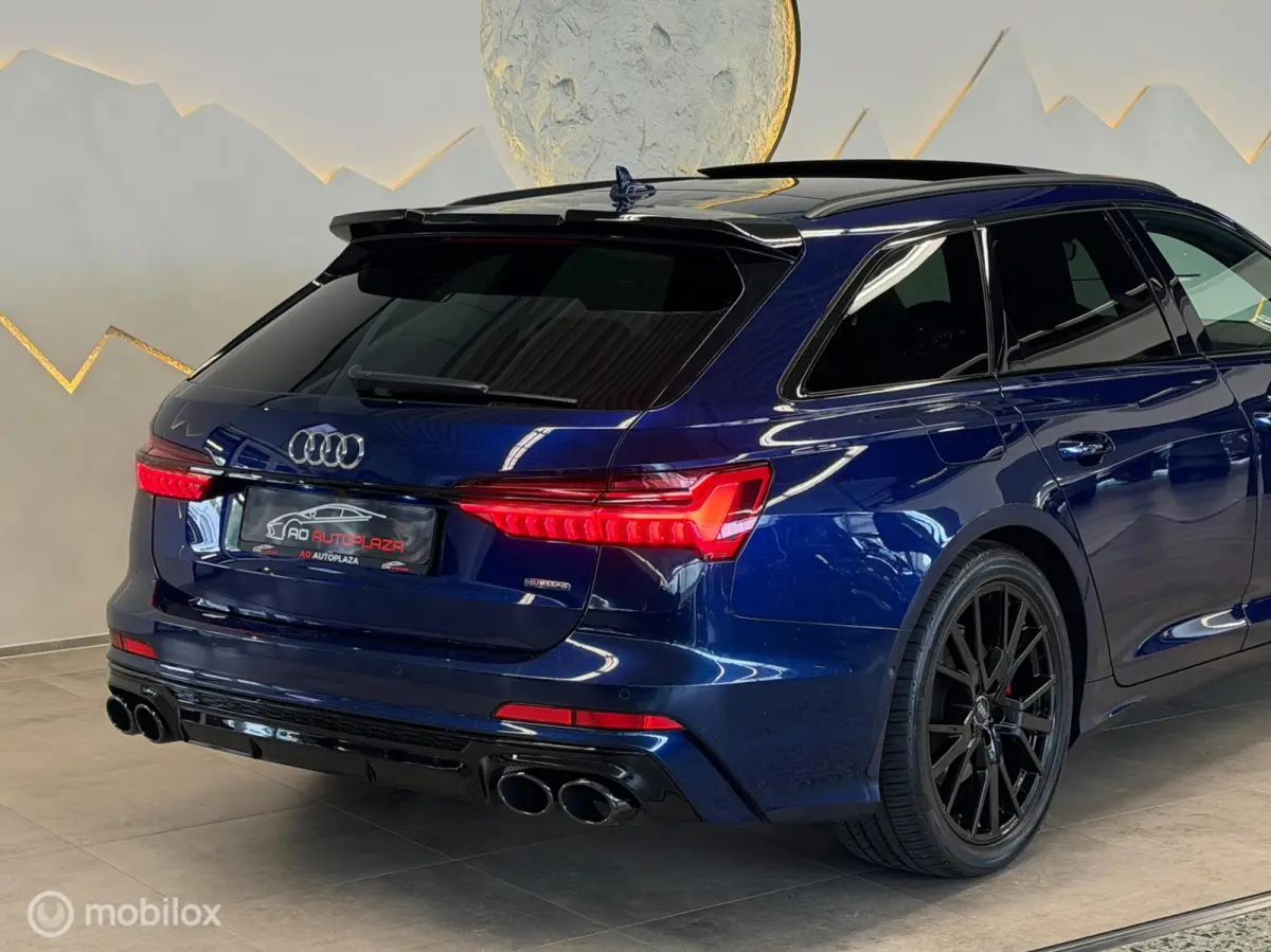 55 TFSI e quattro Competition Panorama/RS Seats/Keyless/S6 diffuser/3x S-line