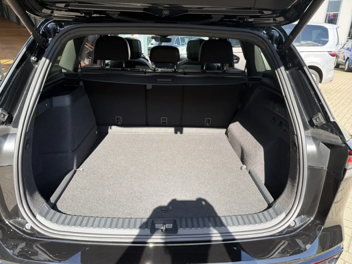1.5 TSI E-HYBRID 272 PK PANO-DAK/LEDER/H+K/TREKHAAK/360CAMERA/DCC