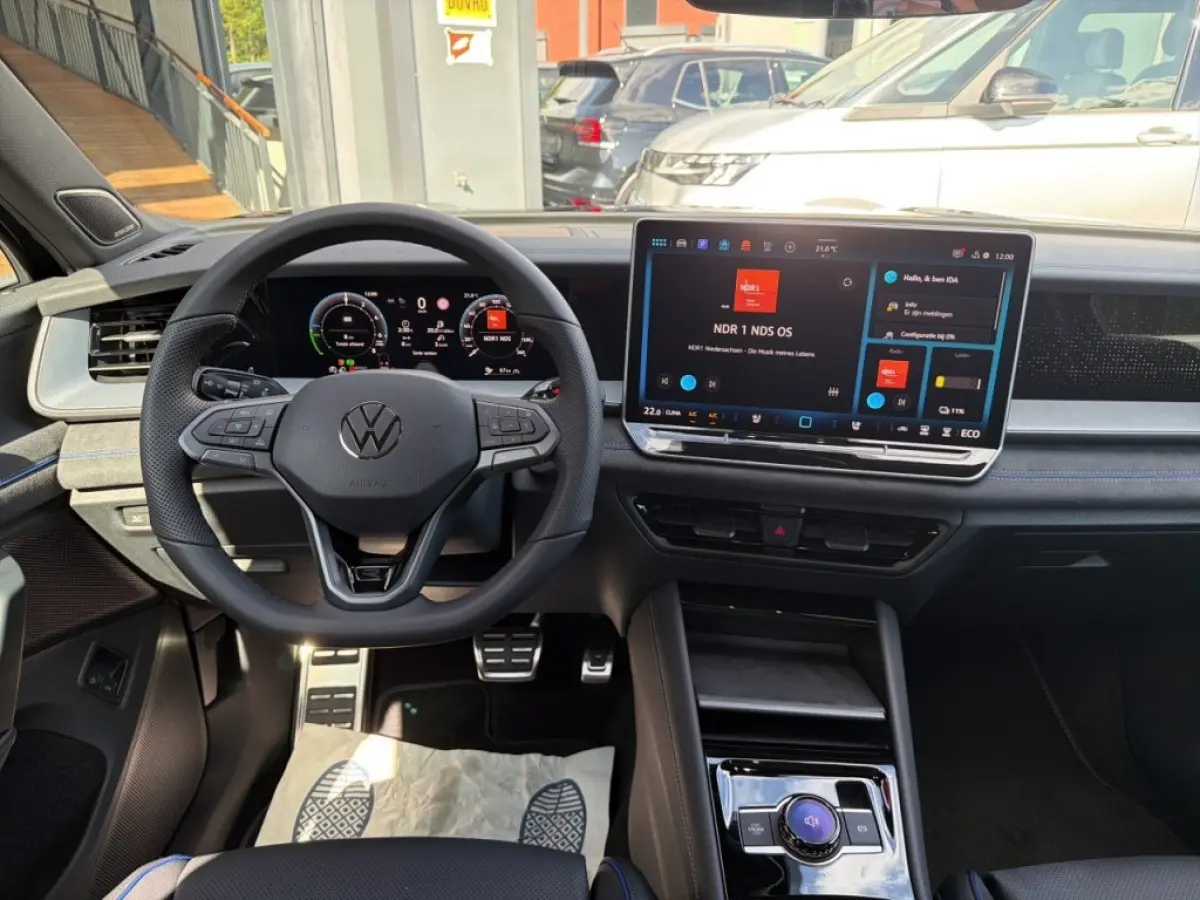 1.5 TSI E-HYBRID 272 PK PANO-DAK/LEDER/H+K/TREKHAAK/360CAMERA/DCC