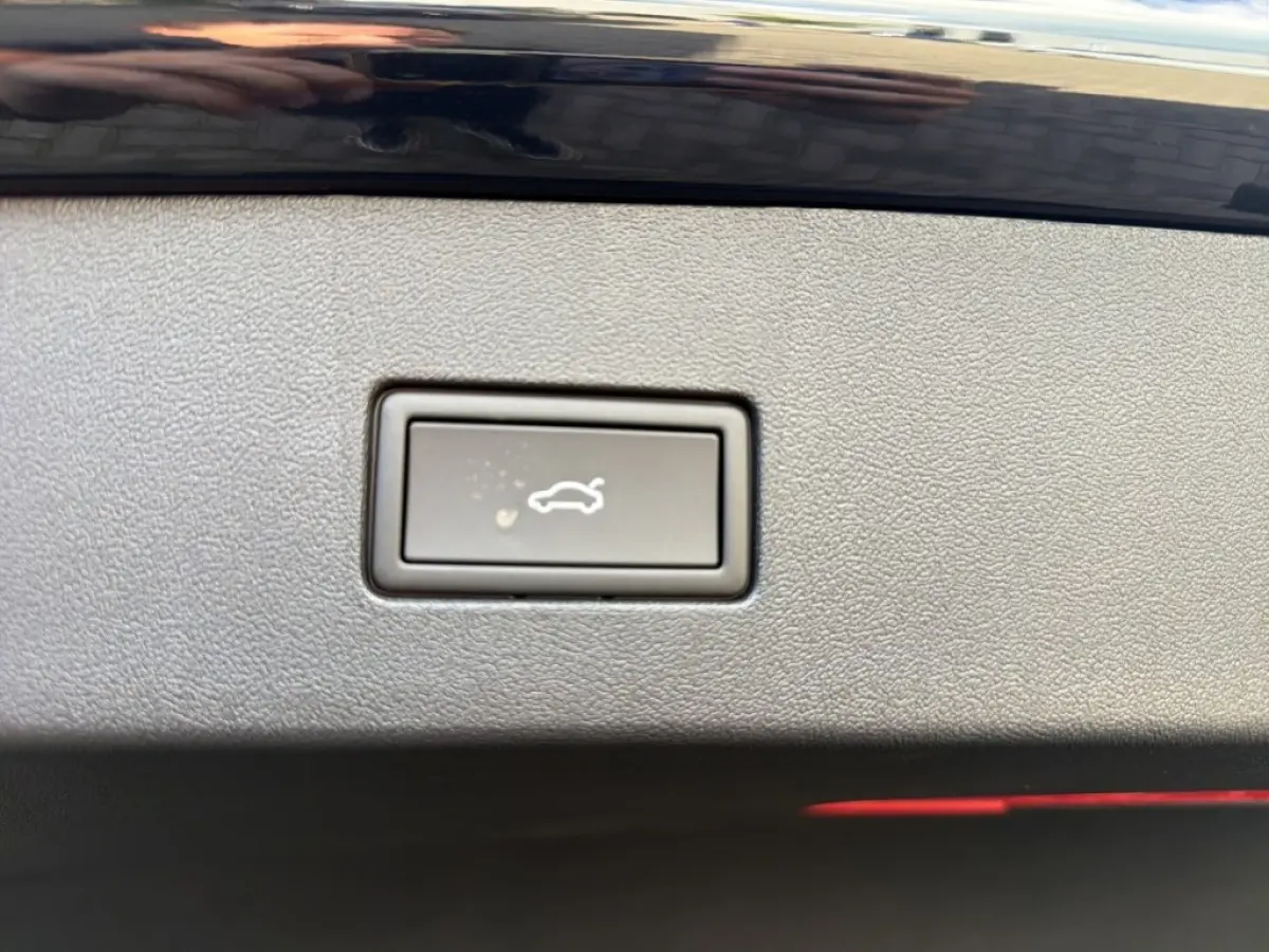 1.5 TSI E-HYBRID 272 PK PANO-DAK/LEDER/H+K/TREKHAAK/360CAMERA/DCC