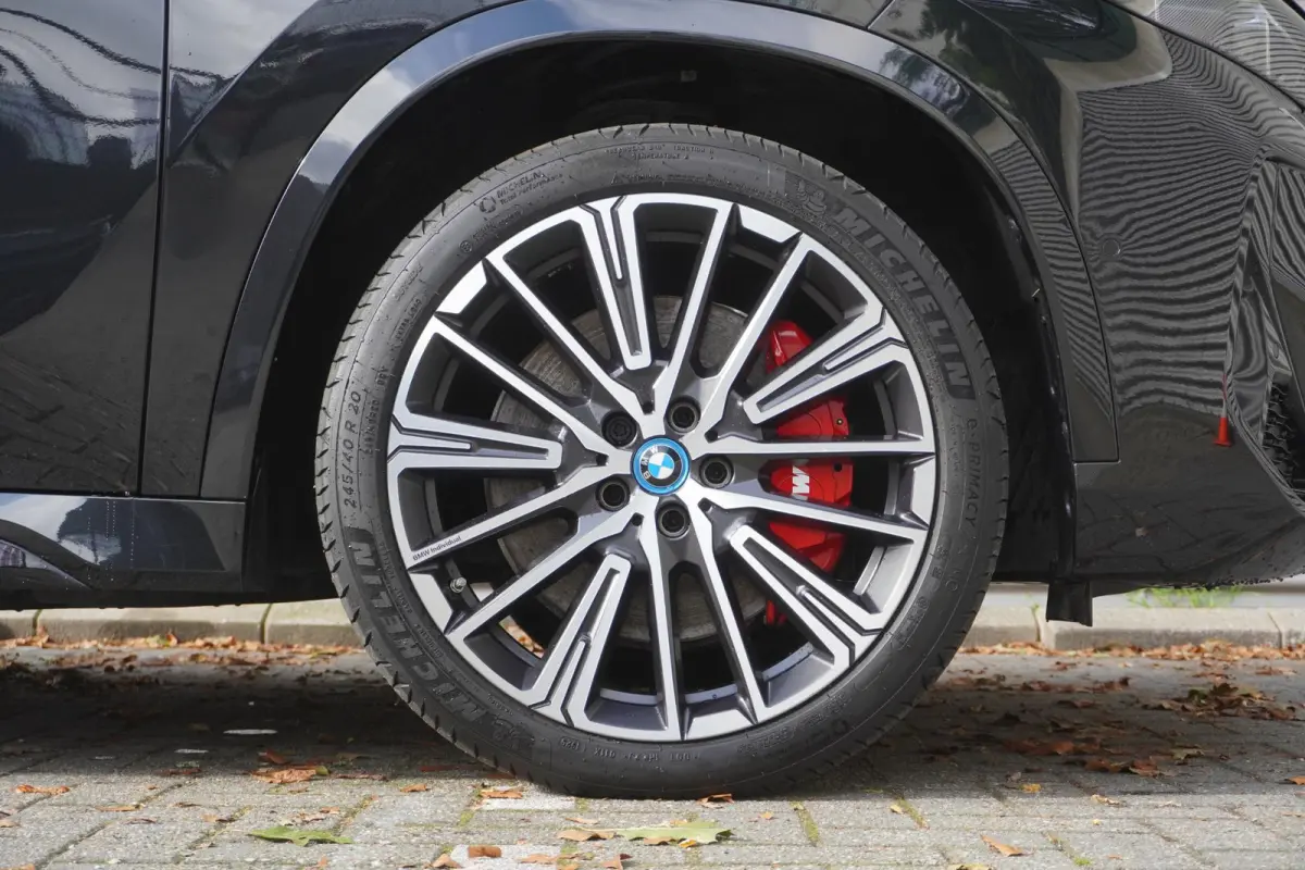 xDrive30 | M Sportpakket Pro | Innovation Pack | Glazen panoramadak | Trekhaak met elektrisch wegklapbare kogel | Harman Kardon HiFi Sound system | Driving Assistant Professional