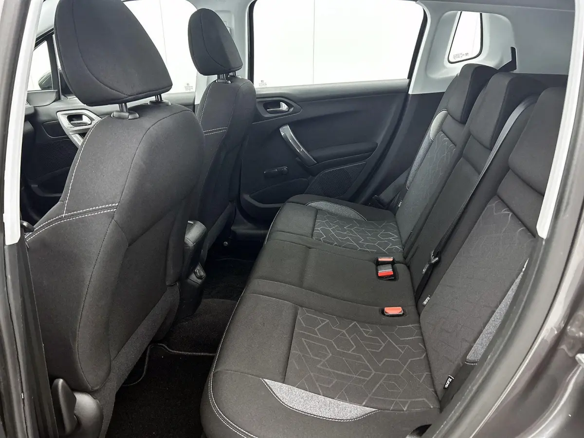 SUV Blue Lion 110pk | Lage kilometerstand! | 1e Eigenaar | Navigatie | Panoramadak | Airco | Cruise Control | Parkeersensoren | DAB+ radio | Bluetooth | Elektrisch inklapbare spiegels | Mult