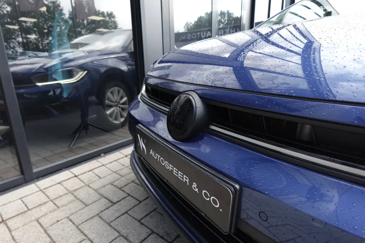 1.0 TSI R-Line Business KEYLESS CARPLAY CAM
