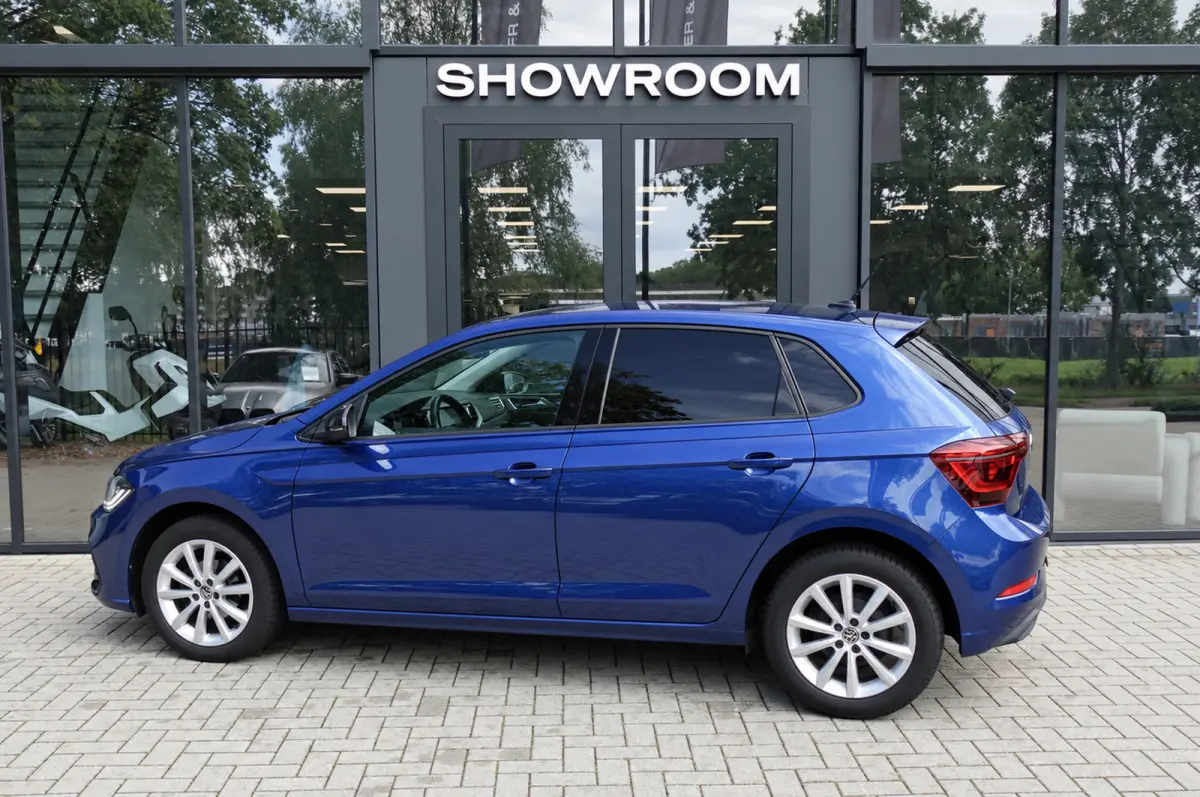 1.0 TSI R-Line Business KEYLESS CARPLAY CAM
