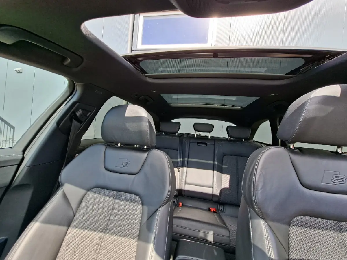 50 TFSI e Quattro S-Line edition * Panoramadak * B&O * Navigatiesysteem* Stoel/stuurverwarming *