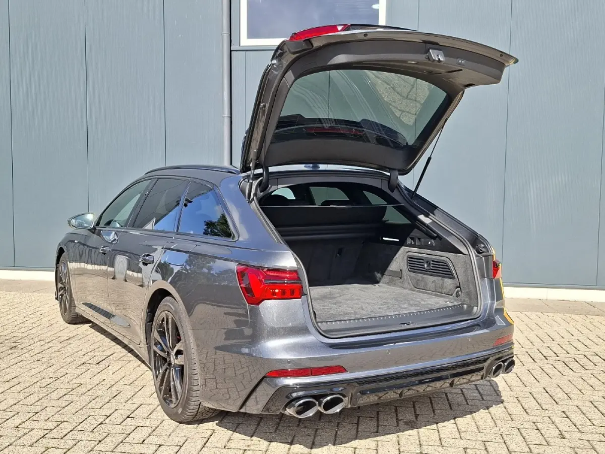 50 TFSI e Quattro S-Line edition * Panoramadak * B&O * Navigatiesysteem* Stoel/stuurverwarming *
