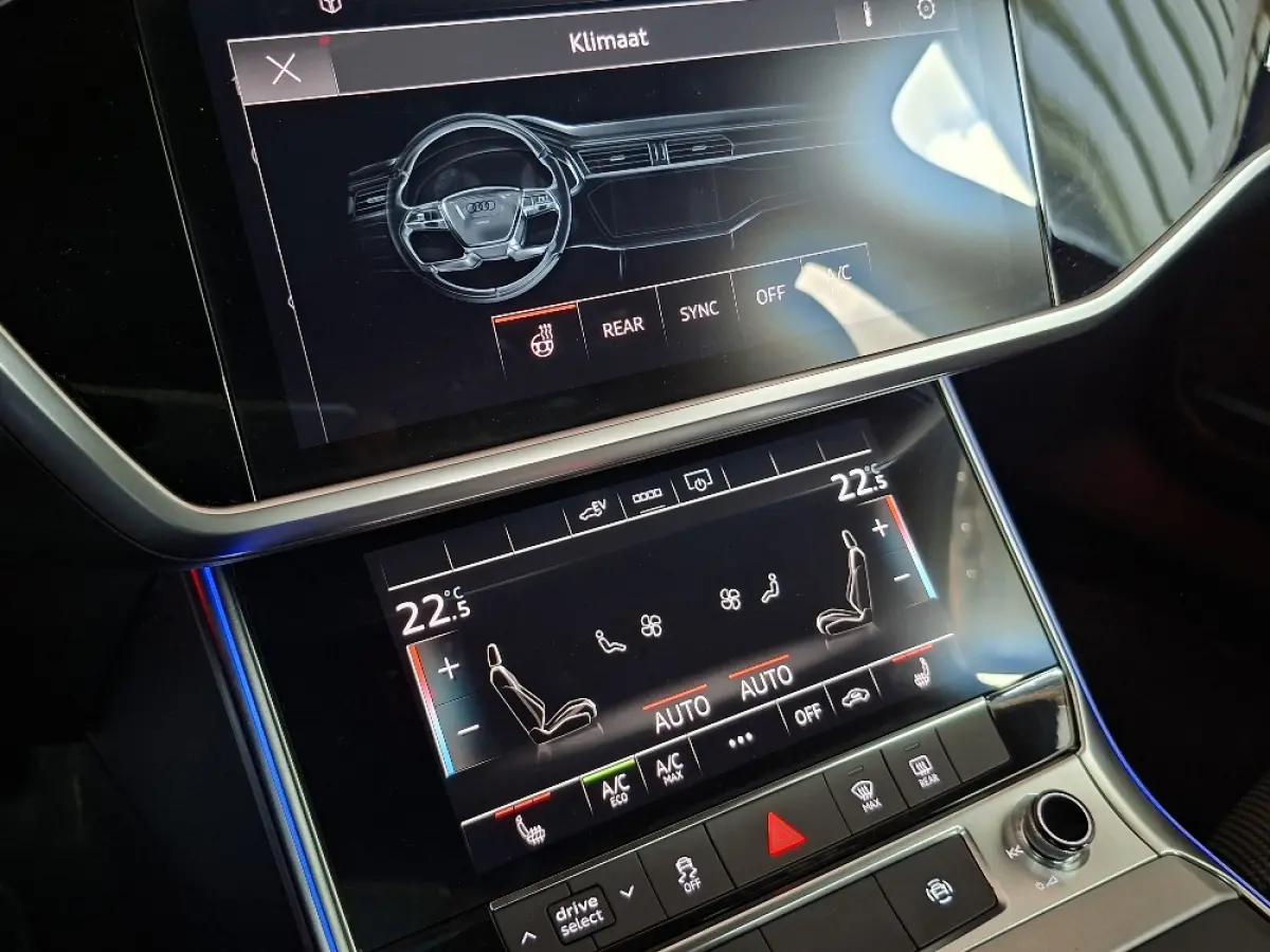50 TFSI e Quattro S-Line edition * Panoramadak * B&O * Navigatiesysteem* Stoel/stuurverwarming *