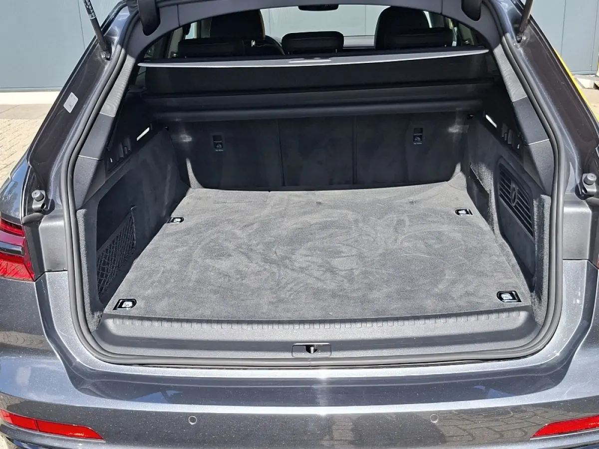 50 TFSI e Quattro S-Line edition * Panoramadak * B&O * Navigatiesysteem* Stoel/stuurverwarming *