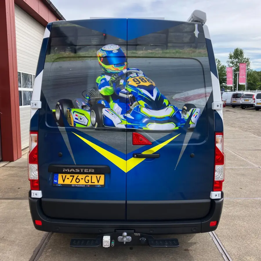 T35 2.3 dCi 135 L3H2 Work Edition Geschikt voor de Kart sport / race sport