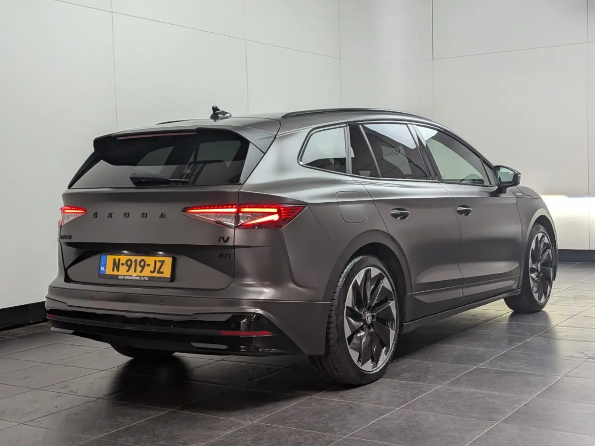 60 Sportline l SOH 91,38% l 21" l Apple Car Play l Matte kleur l Navi l Sportstoelen l Leder/Alcantara l