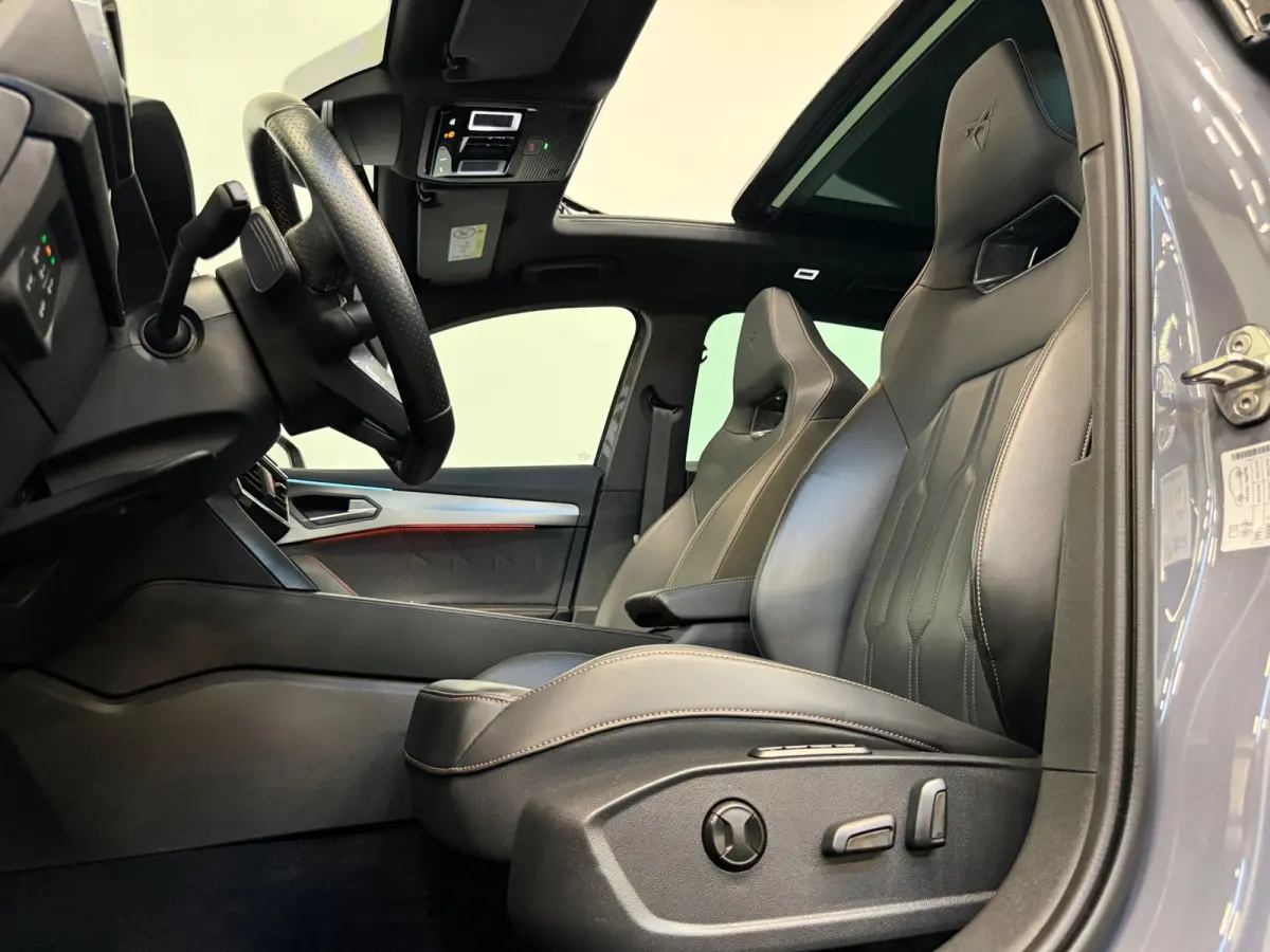 1.4 e-Hybrid VZ Performance Pano 360 Leder Keyless Sfeer
